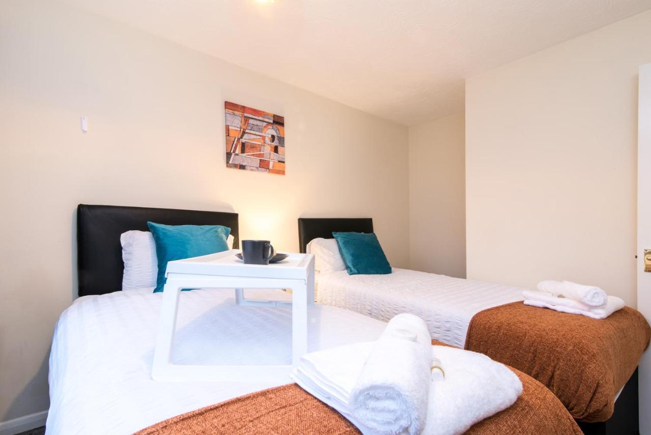 Coventry- Perchfoot 3 Bedroom Contractor And Pet-Friendly Spacious House By Sublime Stays Dış mekan fotoğraf
