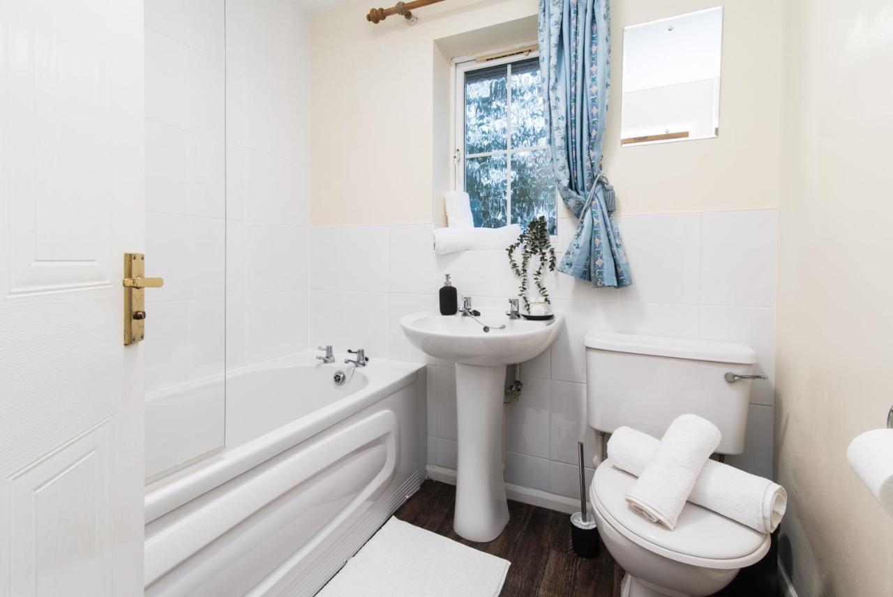 Coventry- Perchfoot 3 Bedroom Contractor And Pet-Friendly Spacious House By Sublime Stays Dış mekan fotoğraf